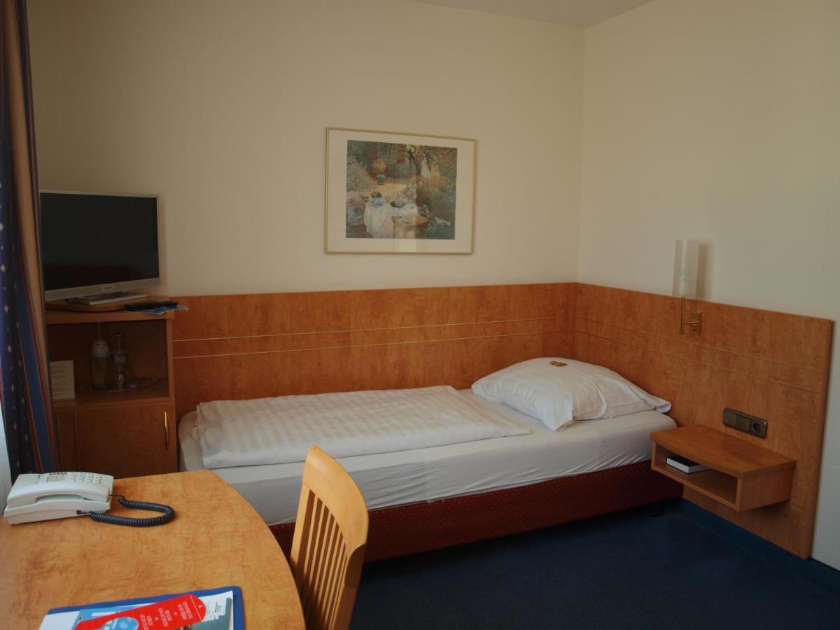 Airport Business Hotel Koeln Экстерьер фото