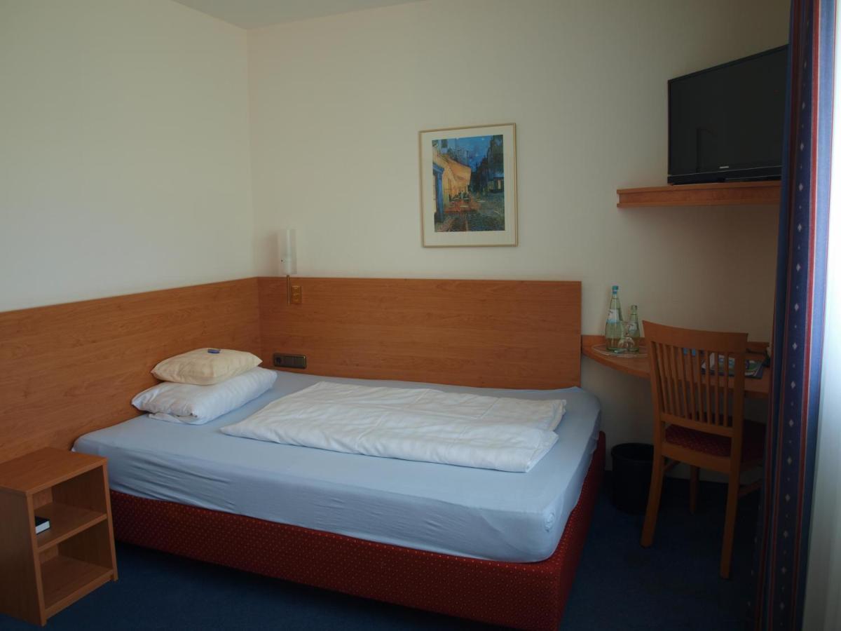 Airport Business Hotel Koeln Экстерьер фото
