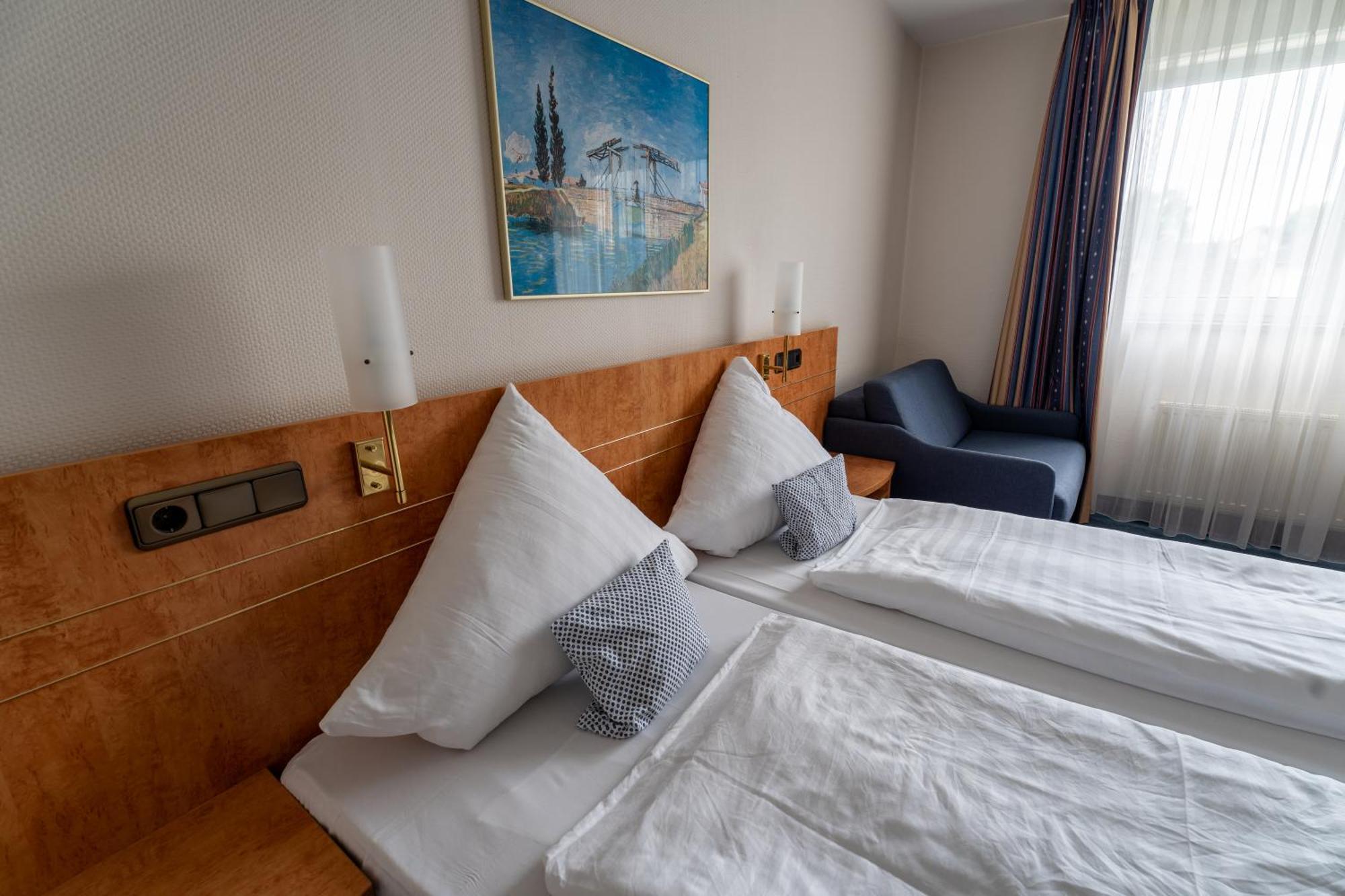 Airport Business Hotel Koeln Экстерьер фото