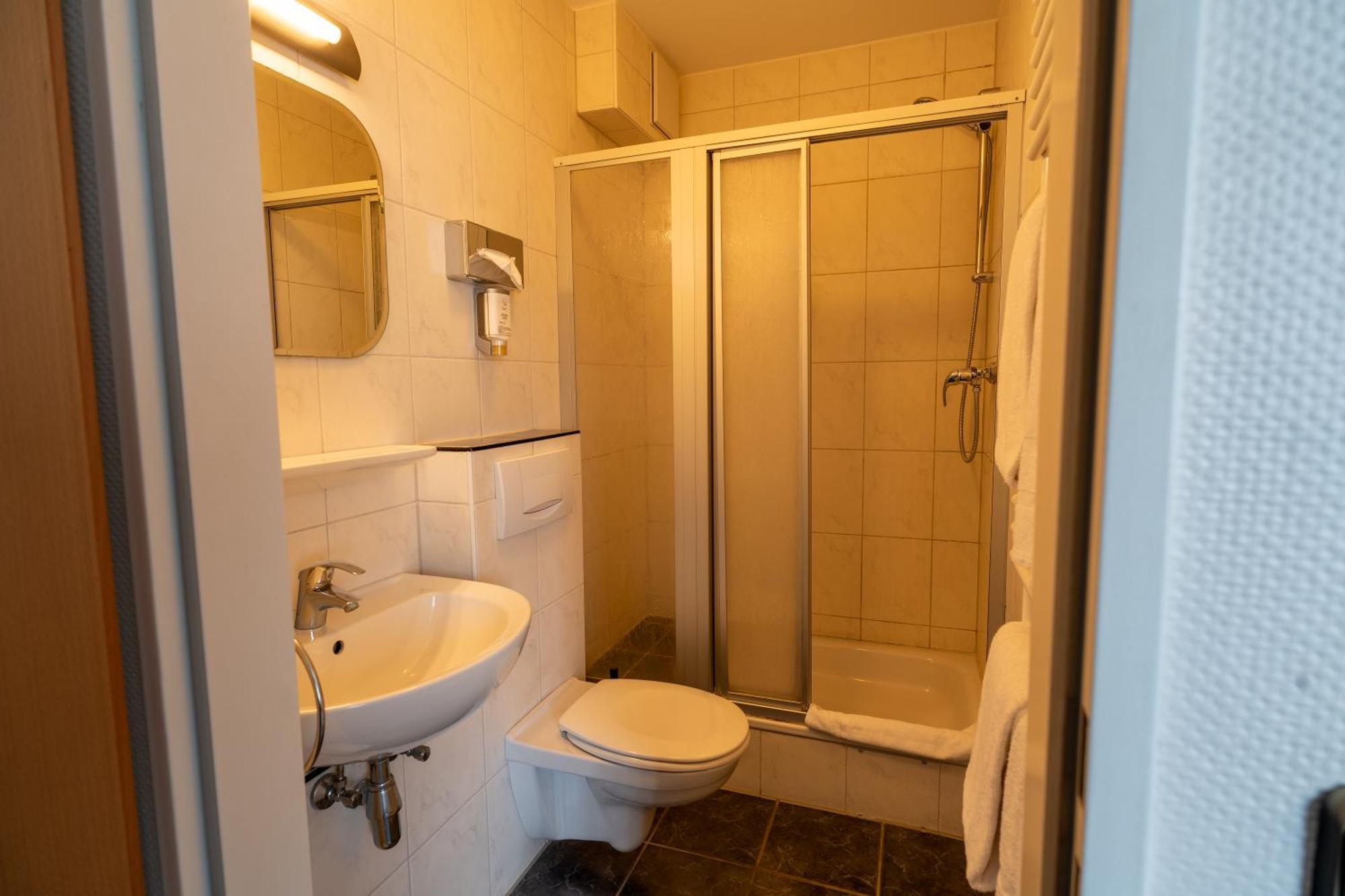 Airport Business Hotel Koeln Экстерьер фото