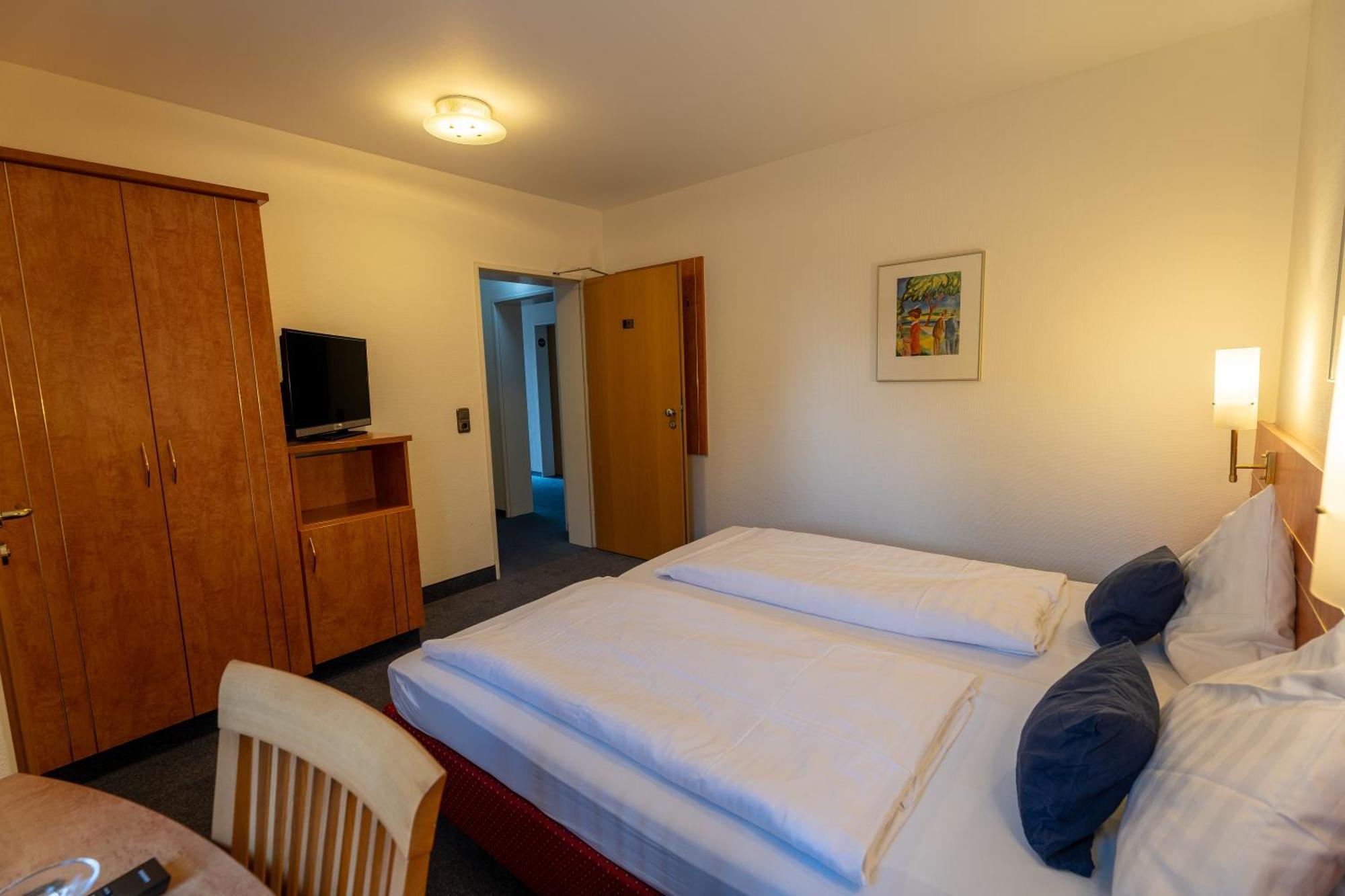 Airport Business Hotel Koeln Экстерьер фото