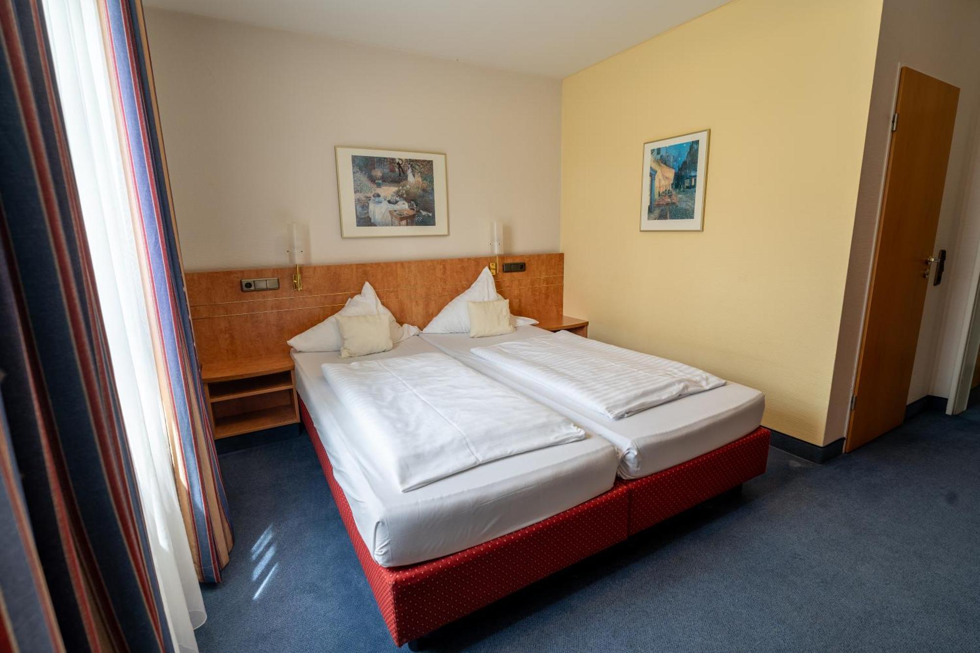 Airport Business Hotel Koeln Экстерьер фото