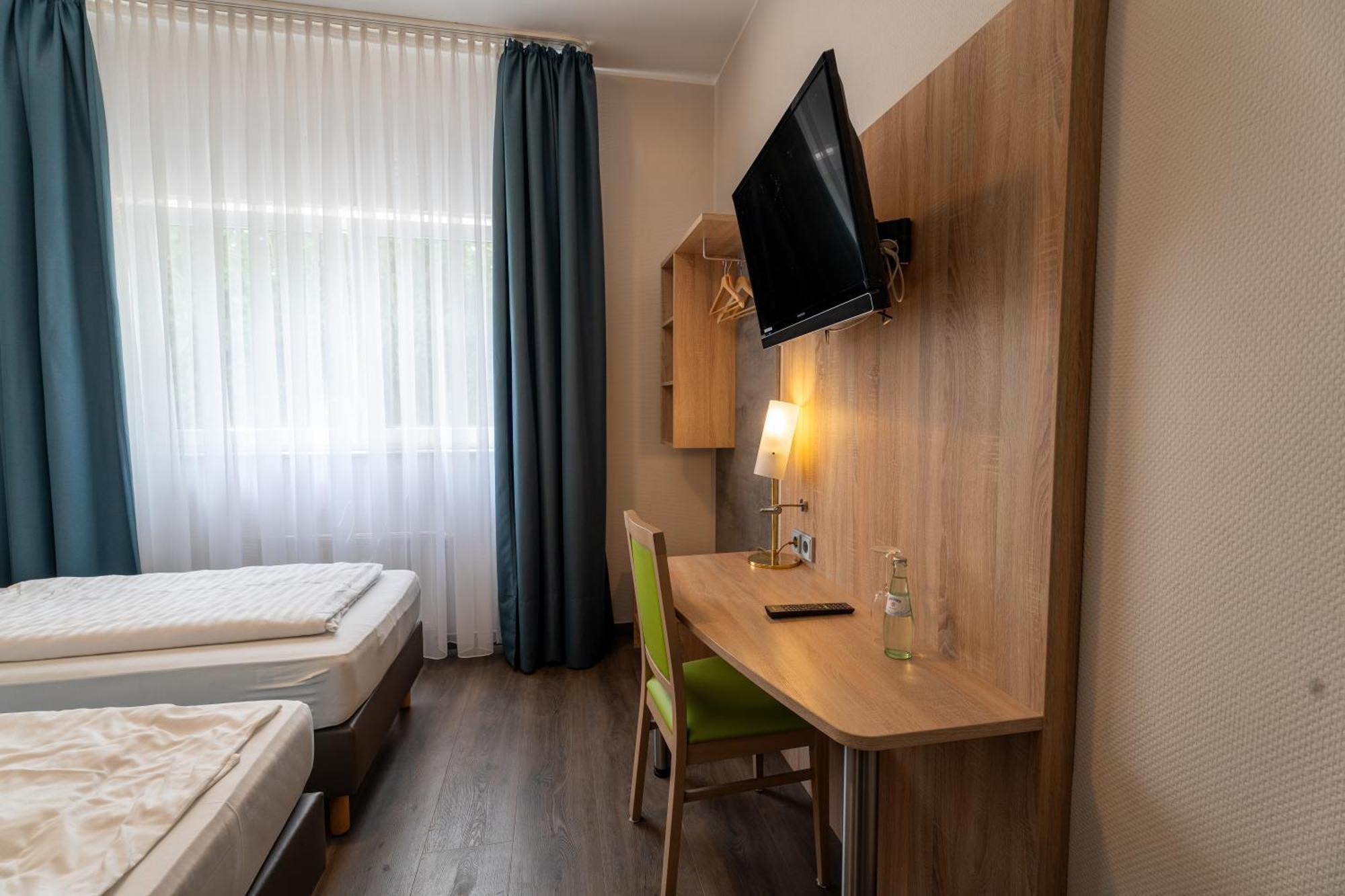 Airport Business Hotel Koeln Экстерьер фото