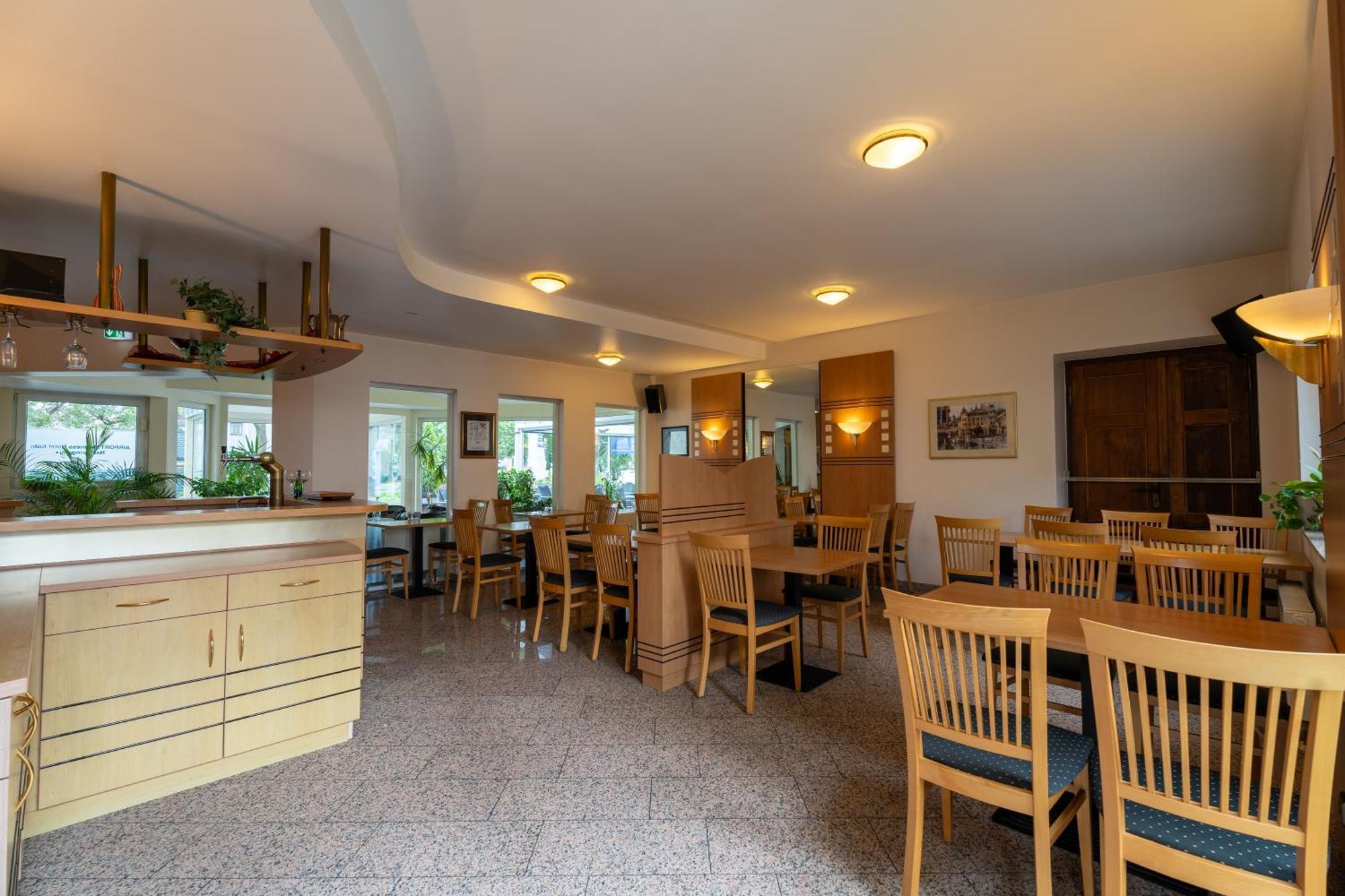Airport Business Hotel Koeln Экстерьер фото