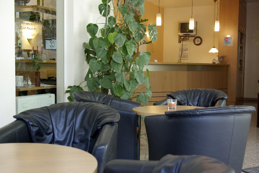 Airport Business Hotel Koeln Экстерьер фото